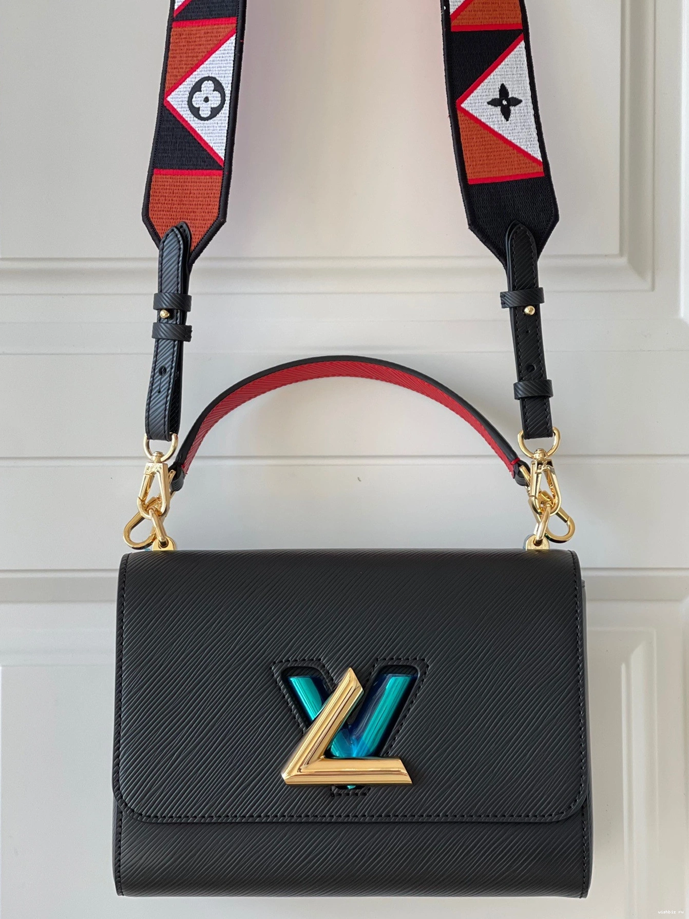 WIS VUITTON TWIST MM LOUIS 0813